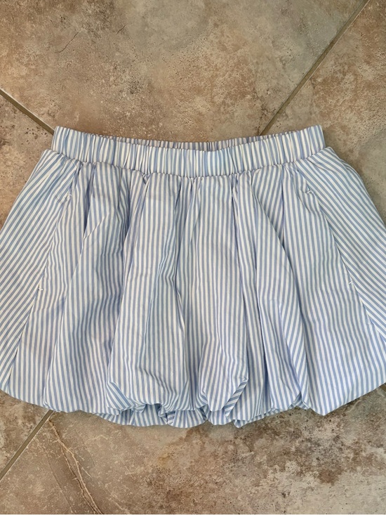 Old Navy Dresses & Skirts - Poplin Bubble Skirt White Blue Old Navy Women’s XS Lined Striped Elastic Cotton
